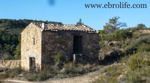 Finca y masía con cisterna de agua a buen precio con agua