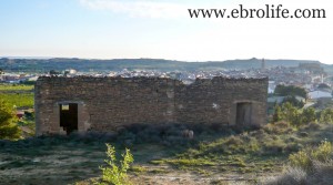 Foto de Masía de piedra en Maella en venta con casa