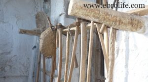 Detalle de Casa de piedra en Mazaleón con agua