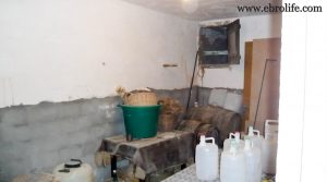 Casa antigua en Fabara en oferta con agua