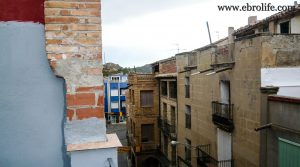 Foto de Antigua casa en el centro de Maella en venta con bodega