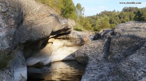 Vendemos Finca rústica junto al río algars en Arnes con agua