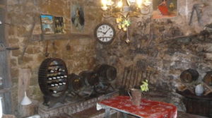 Casa del siglo XV en La Fresneda en venta con agua por 360.000€
