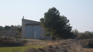 Finca de regadío próxima a Caspe en venta con balsa