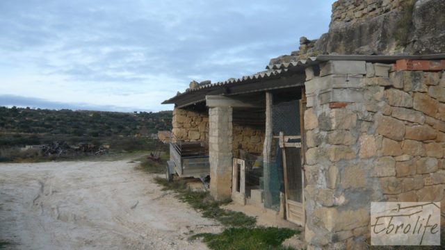 Masía urbana en Mazaleón