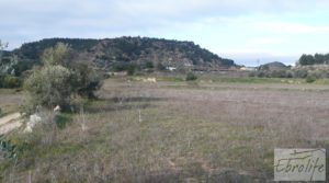 Se vende Venta-Posada antigua en La Fresneda con pozo por 42.000€