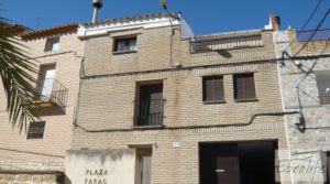 Vendemos Casa en Chiprana con bodega por 125.000€