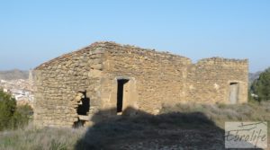 Foto de Masía de piedra en Maella para reformar. en venta con vistas privilegiadas por 15.000€