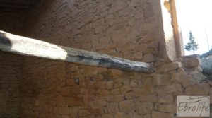 Masía de piedra en Maella para reformar. para vender con vistas privilegiadas por 15.000€