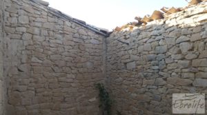 Masía de piedra en Maella para reformar. para vender con vistas privilegiadas