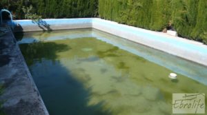 Foto de Torre con piscina privada y garaje en Caspe con jardín