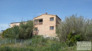 Foto de Chalet y Naves en Fabara. Buen acceso y estupendas vistas. con buen acceso