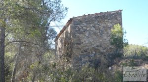 Foto de Finca rodeada de bosques en Batea con regadío