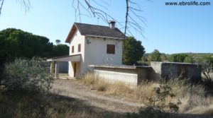 Vendemos Masía en el rio algars Batea con piscina