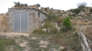 Se vende Finca y casa en el embalse de Caspe con almendros por 48.000€