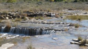 Foto de Masía en el rio algars Calaceite en venta con olivos