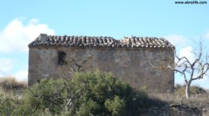 Masía en Maella para vender con toma de agua por 24.000€