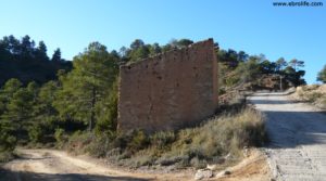 Detalle de Masía con agua cerca de Fuenteespalda por 85.000€