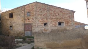 Masia urbana en Cretas Matarraña a buen precio con agua