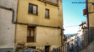 Foto de Gran casa en el centro histórico de La Fresneda por 120.000€