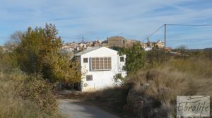 Foto de Granja en Maella junto al río Matarraña. en venta con conexión de red por 129.000€