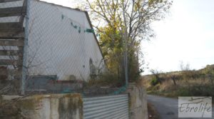 Se vende Granja en Maella junto al río Matarraña. con abastecimiento de agua