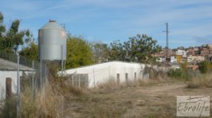 Vendemos Granja en Maella junto al río Matarraña. con conexión de red por 129.000€