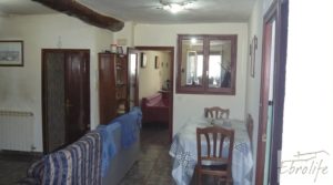 Casa Rustica en Fabara a buen precio con calefacción central