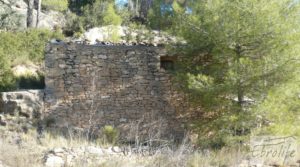 Masía en La Fresneda a buen precio con agua potable por 32.000€