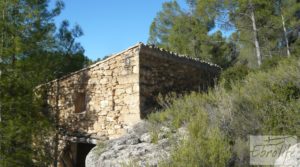 Foto de Masía en La Fresneda con agua potable por 32.000€