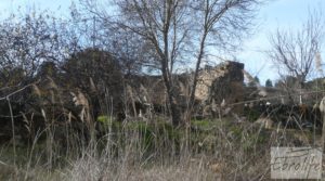 Detalle de Antiguo Molino aceitero en Arens de Lledo. con fosa séptica