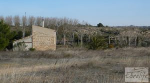 Vendemos Torre en la huerta de Caspe con depositos para agua corriente