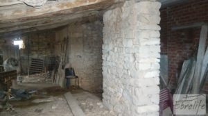 Se vende Masía histórica en Valderrobres con gran almacén