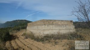 Foto de Finca con pozo en La Fresneda con almendros y olivos