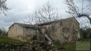 Magnífica masía en Valderrobres, rodeada de almendros. para vender con balcón por 110.000€