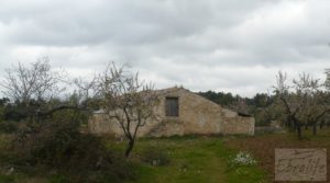 Magnífica masía en Valderrobres, rodeada de almendros. en venta con horno de piedra por 110.000€