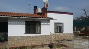 Chalet en Chacón (Caspe) en oferta con piscina