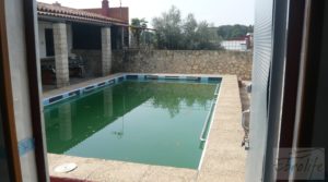 Chalet en Chacón (Caspe) para vender con piscina por 115.000€
