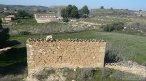 Casa de campo en Caspe en oferta con regadío