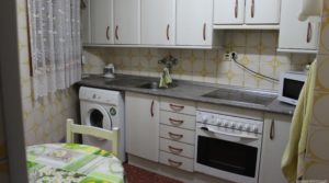 Piso situado en Alcañiz, muy luminoso y espacioso. a buen precio con muy luminoso por 98.000€