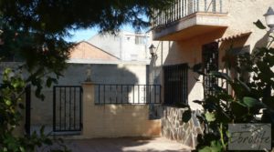 Chalet en Maella para vender con parking por 92.000€