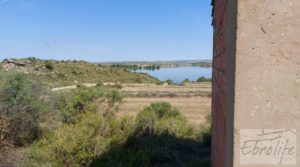 Finca junto al gran embalse en Caspe para vender con muy tranquilo