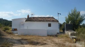 Masía en Fabara con huerto, jardín y gran terraza. para vender con huerto por 48.000€