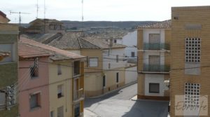 Casa en el centro de Gelsa en oferta con bodegas subterráneas