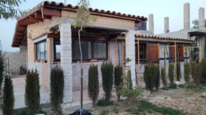 Finca rústica en zona rural de Fabara para vender con puerta de seguridad