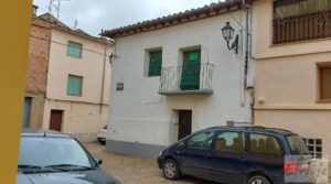 Se vende Casa en el centro de Los Olmos. con chimenea por 46.000€