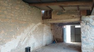 Se vende Casa de piedra en Caspe con almendros