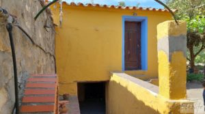 Foto de Casa con huerto en Caspe con paneles solares