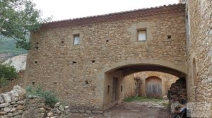 Detalle de Finca en Mirambel con electricidad con paneles solares por 500.000€