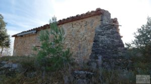 Vendemos Finca con másica de piedra en Calaceite con almendros y olivos. con tranquilidad y privacidad por 28.000€